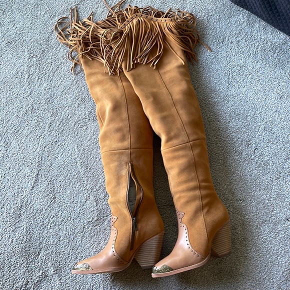 FESTIVAL BOOTS 👢 SPELL 👢evie over the knee fringe boots NWT - Picture 2 of 12